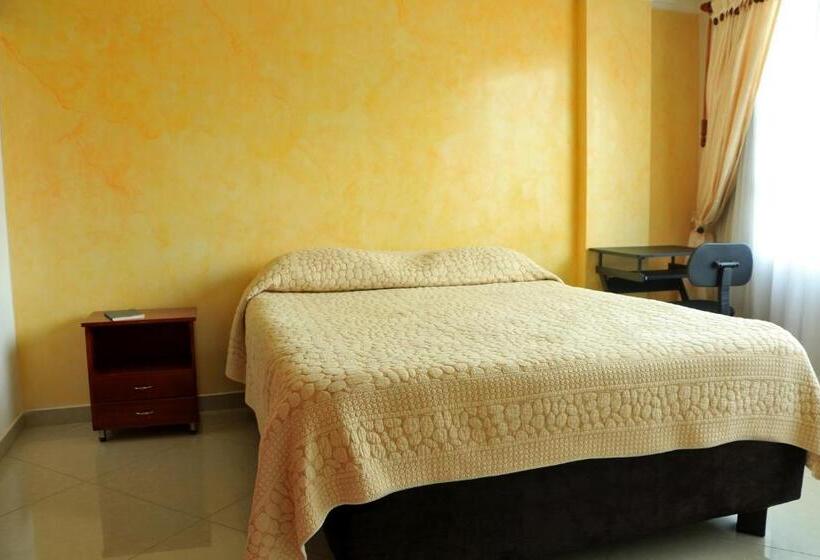 Hotel Camelia Real Briceño