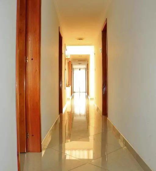 ホテル Camelia Real Briceño