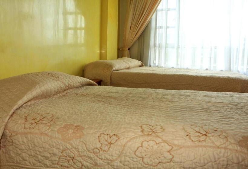 Hotel Camelia Real Briceño