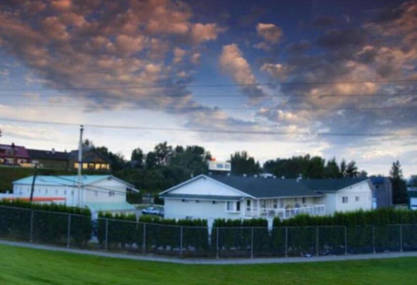 Отель Fraser Bridge Inn