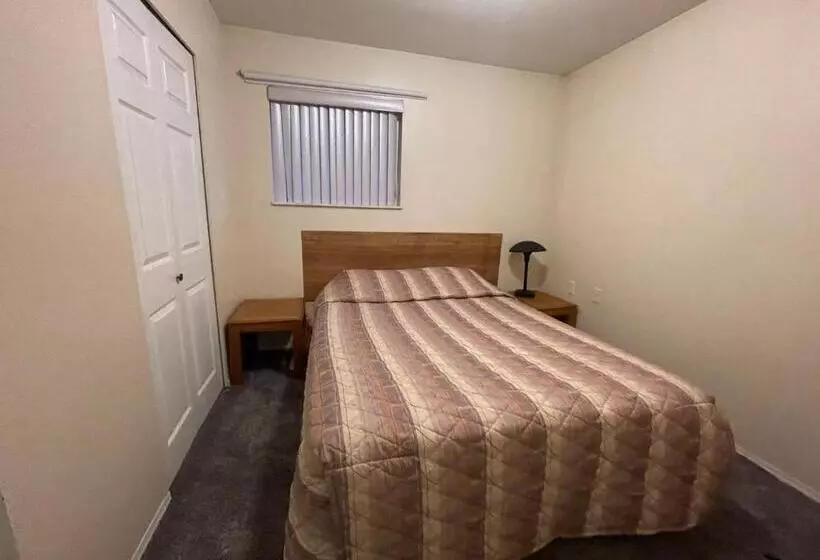 Hotelli Fraser Bridge Inn