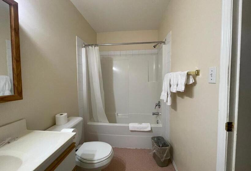 Отель Fraser Bridge Inn