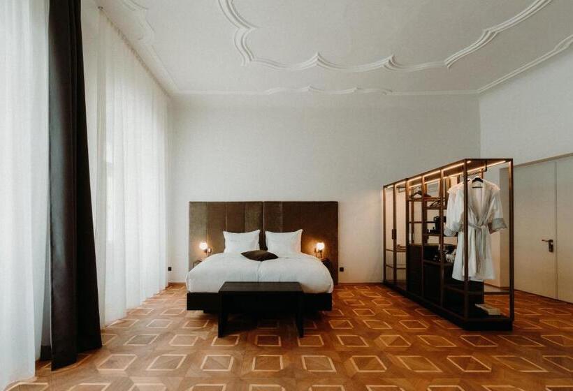 هتل Meta Suites Historic City Living