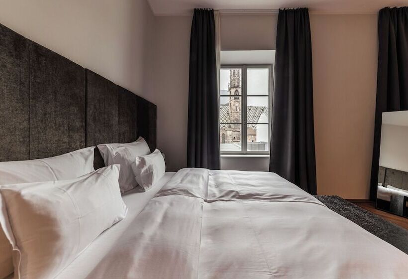 هتل Meta Suites Historic City Living