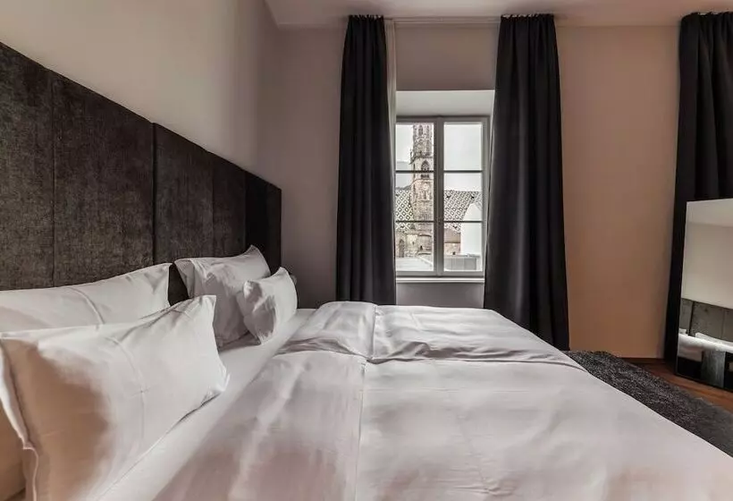 هتل Meta Suites Historic City Living