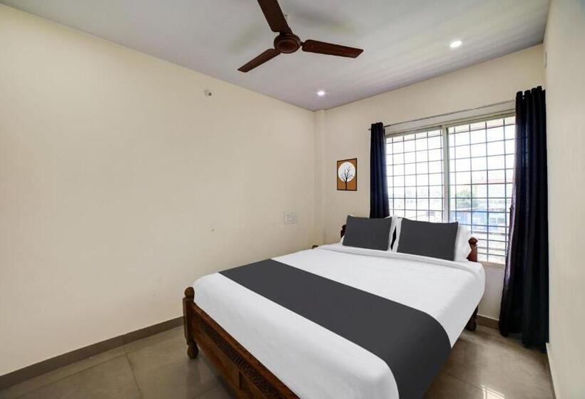 Отель Oyo M M Residency