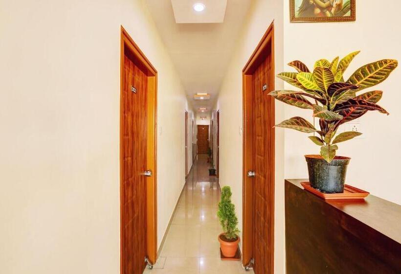 Отель Oyo M M Residency