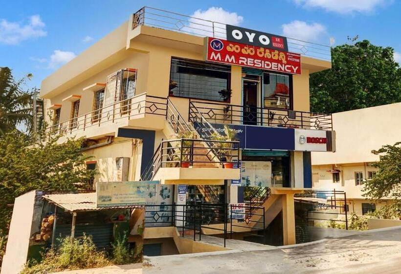 Отель Oyo M M Residency