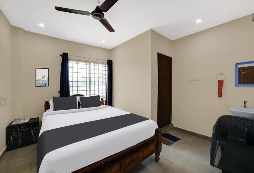 Отель Oyo M M Residency