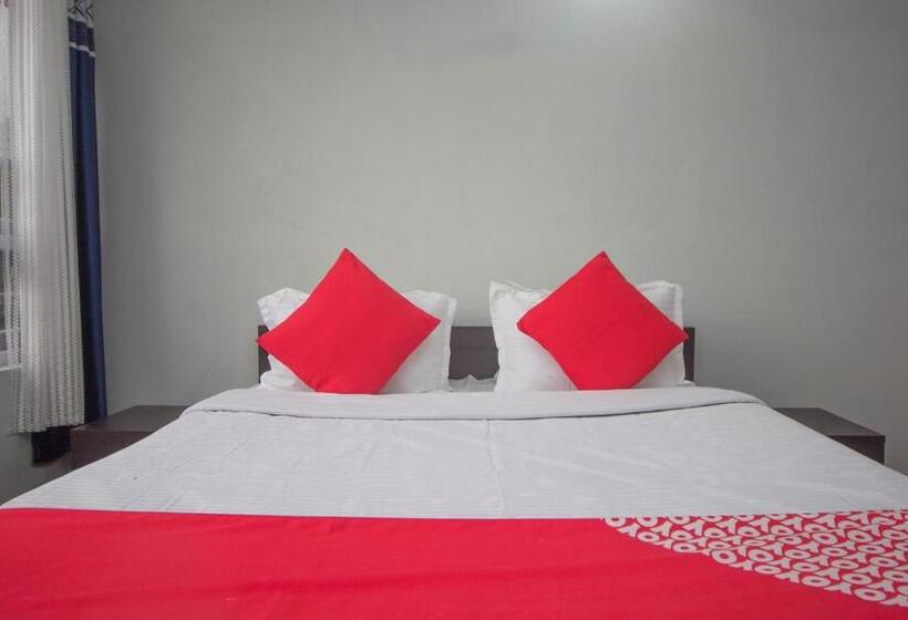 O 35610 Hotel Shayabong