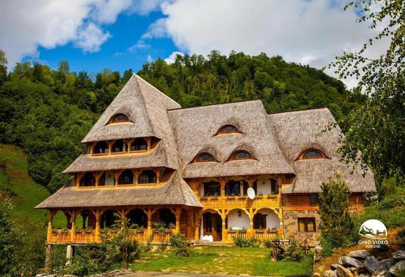 بنسيون Conacul Drahneilor