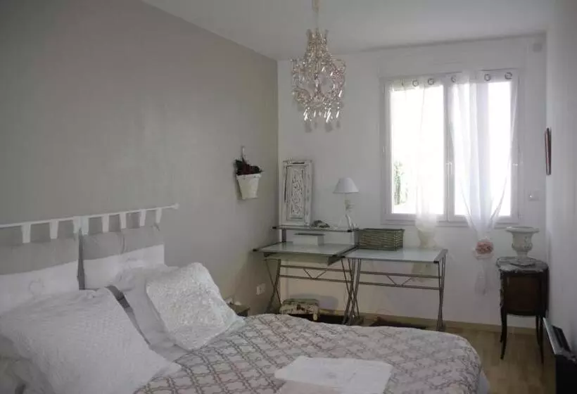 Majatalo Entre Terre Et Mer