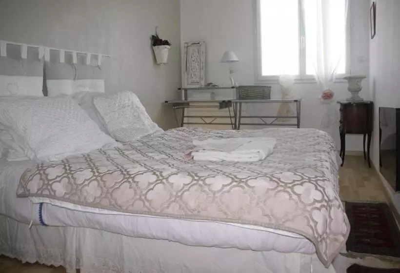 Majatalo Entre Terre Et Mer