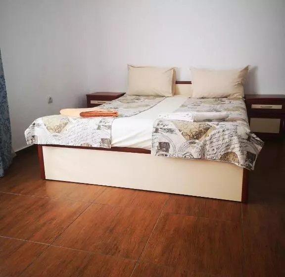 پانسیون Guest House Petrovi