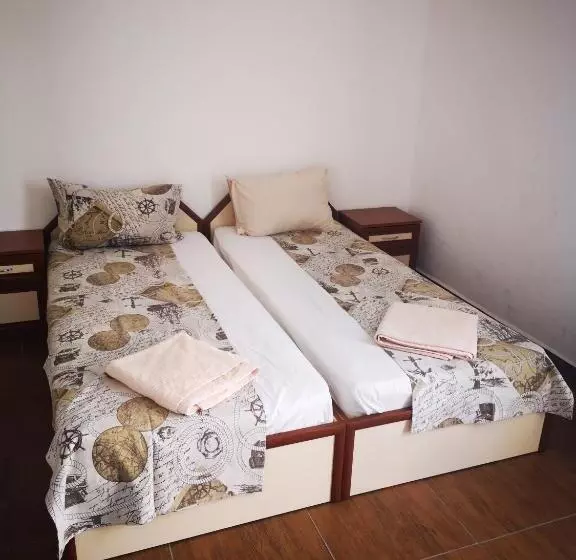 پانسیون Guest House Petrovi