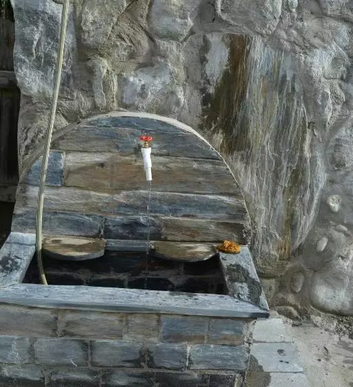 پانسیون Mziuri Guest House