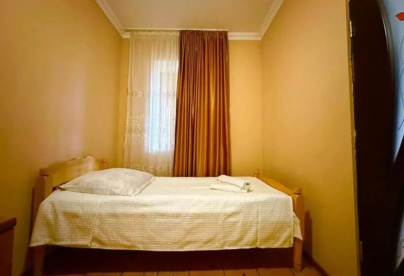 پانسیون Mziuri Guest House