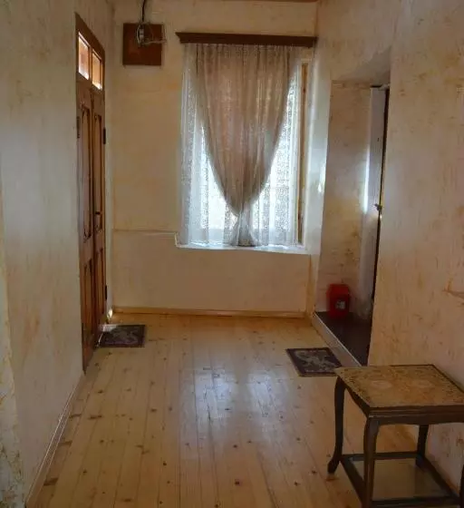 پانسیون Mziuri Guest House