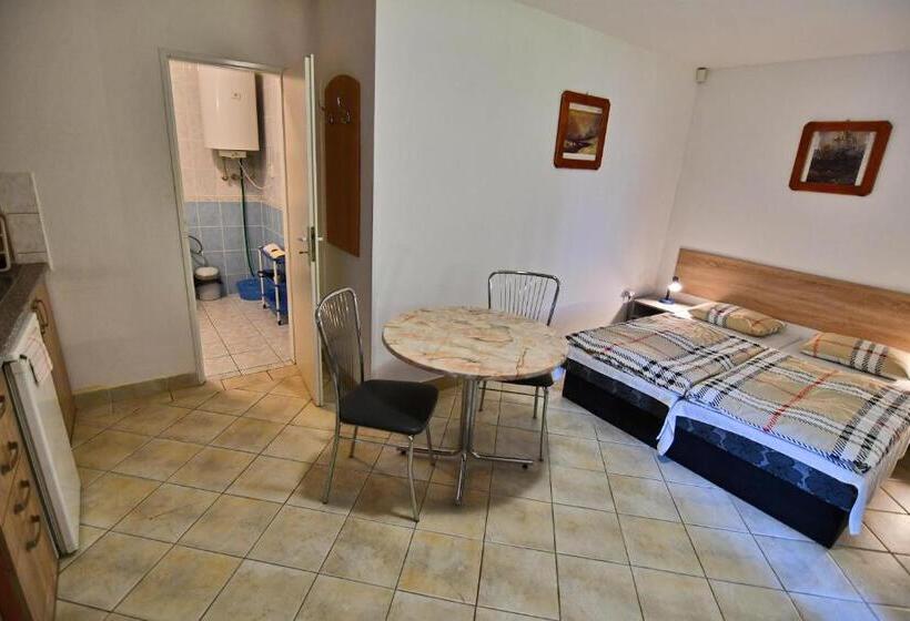 ペンション Penzión Hôrka