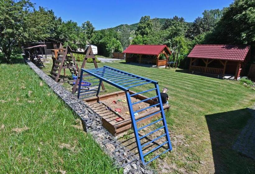 ペンション Penzión Hôrka