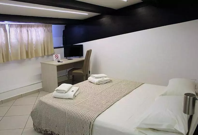 پانسیون Villa Treglia B&b