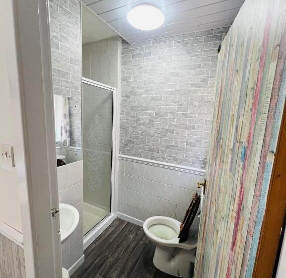 مبيت وإفطار Tower Central Hotel Albert Road