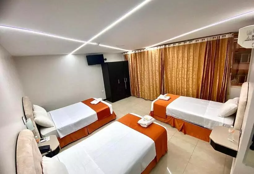Britney Hotel Machala