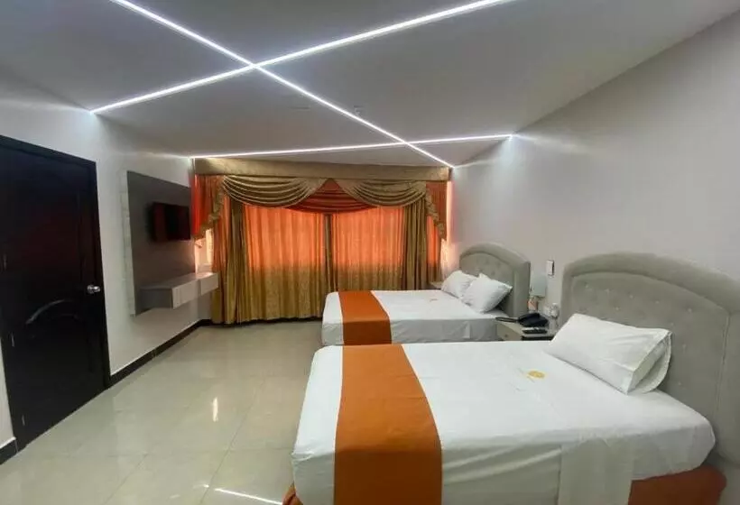 Britney Hotel Machala