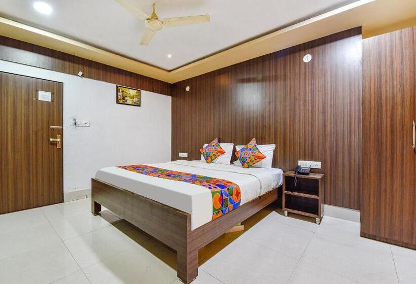 Fabhotel Tak International