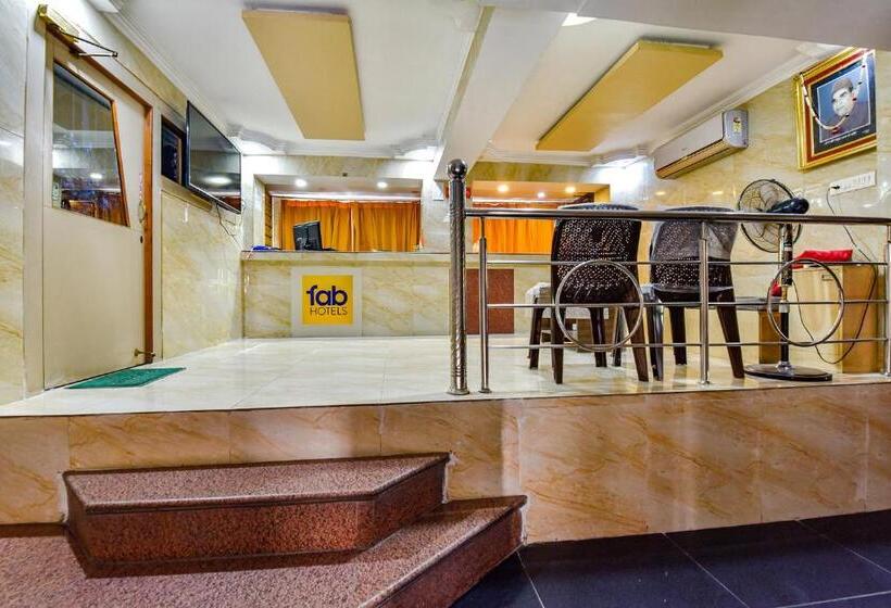 Fabhotel Tak International