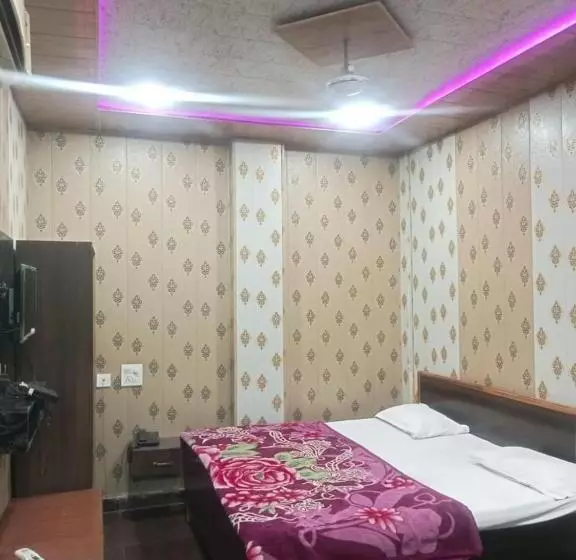Hotelli Goroomgo Parvati Residency Madhya Pradesh