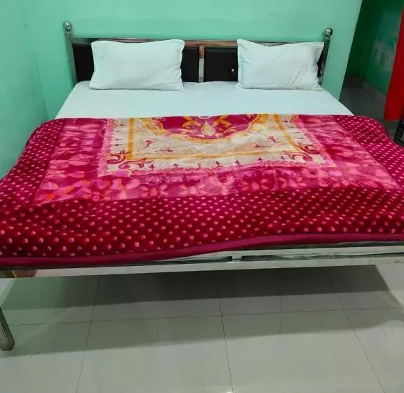 Hotelli Goroomgo Parvati Residency Madhya Pradesh