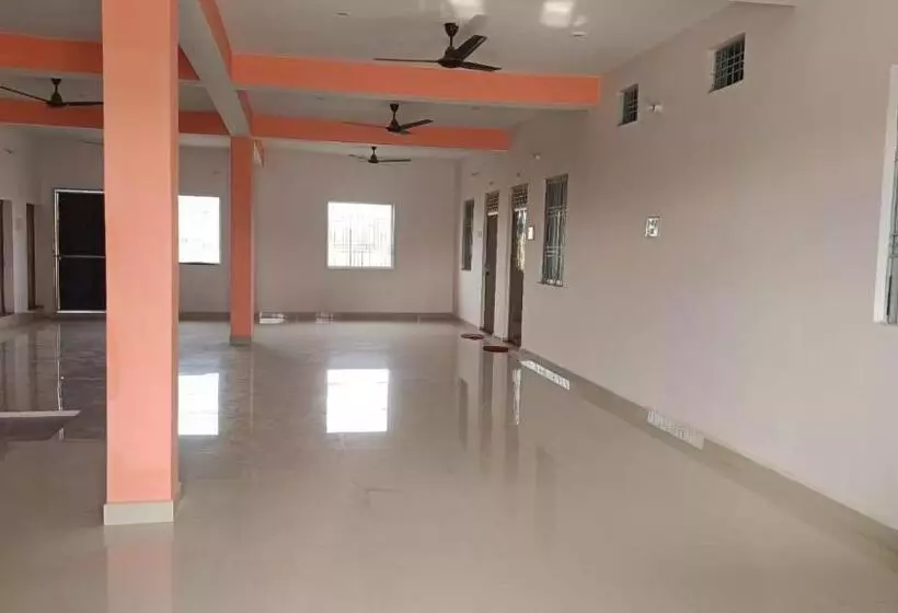 Hotelli Goroomgo Parvati Residency Madhya Pradesh