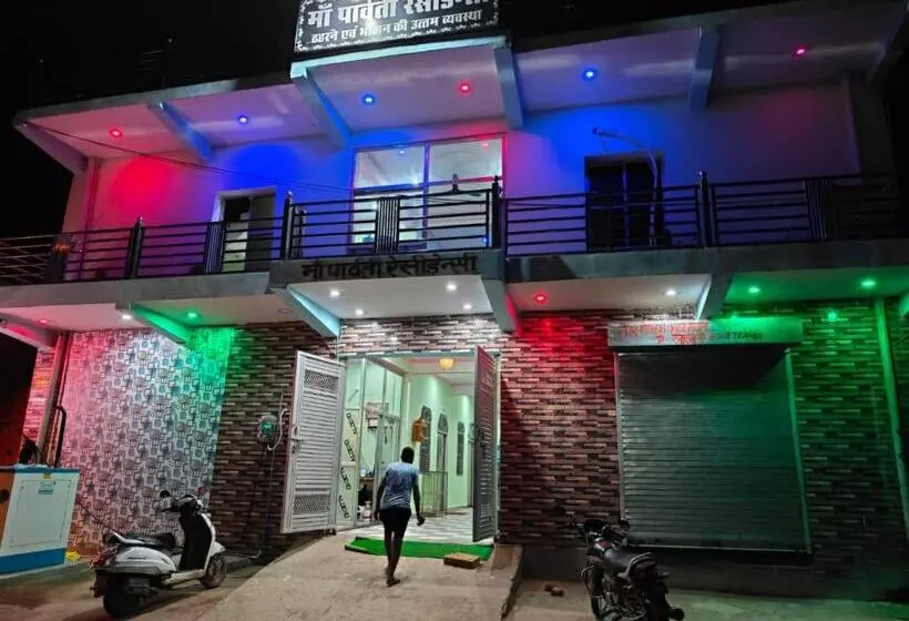Hotelli Goroomgo Parvati Residency Madhya Pradesh