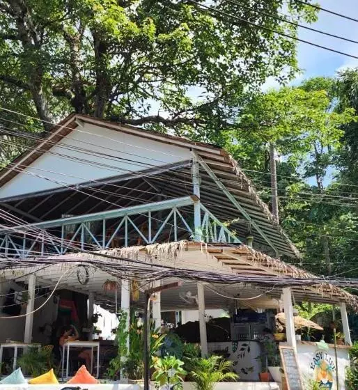 ホテル Easy Life Koh Chang