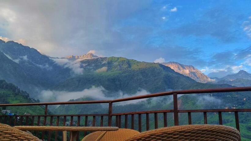 בית מלון כפרי Heaven S View B&b Dharamshala