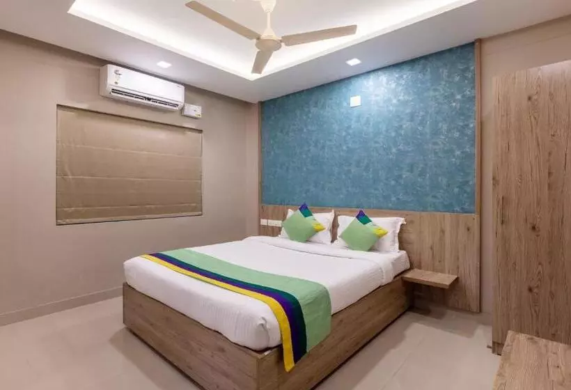 Hotelli Treebo Sreepathi Prayag Apartments