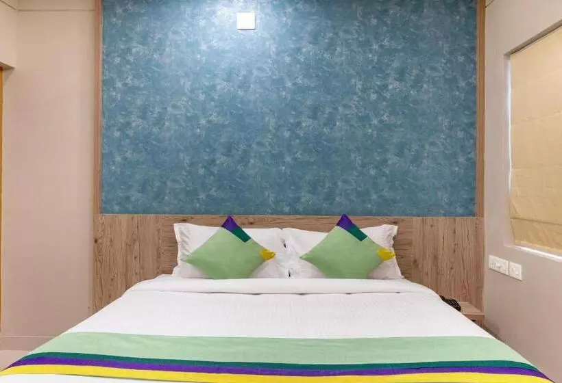 Hotelli Treebo Sreepathi Prayag Apartments