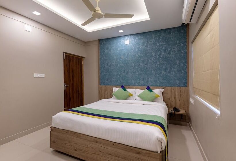 Hotel Treebo Sreepathi Prayag Apartments