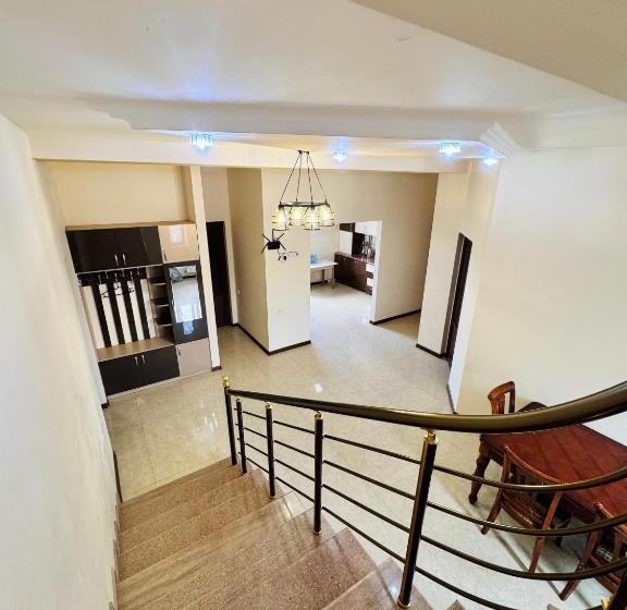 Пансион Garden Evn Airport