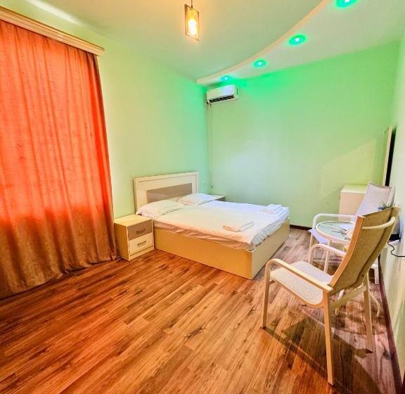 Пансион Garden Evn Airport