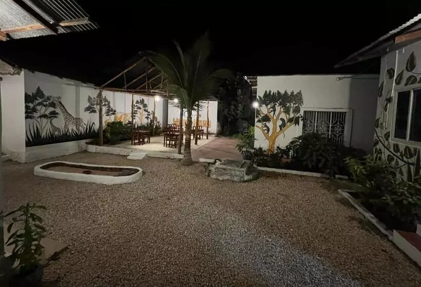 ペンション Wannas House
