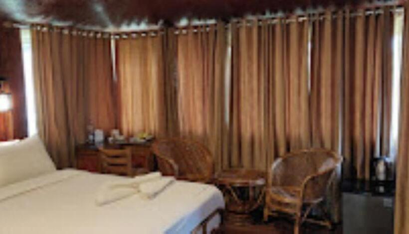 Porcupine Castle Resort Coorg, Pollibetta