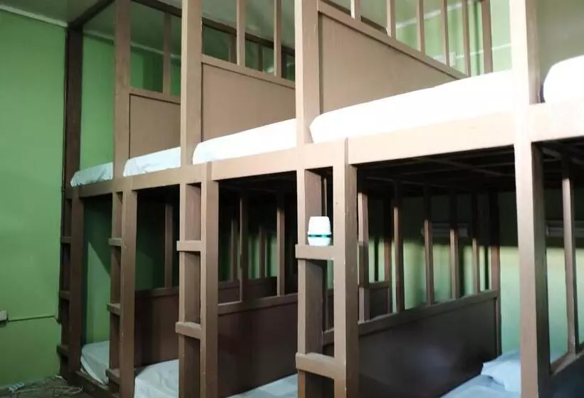 ユースホステル Malapascua Budget Inn Mbi Dive Center