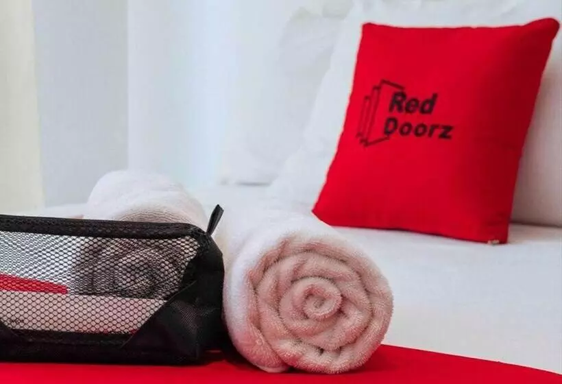 ユースホステル Reddoorz Near V Mapa Station