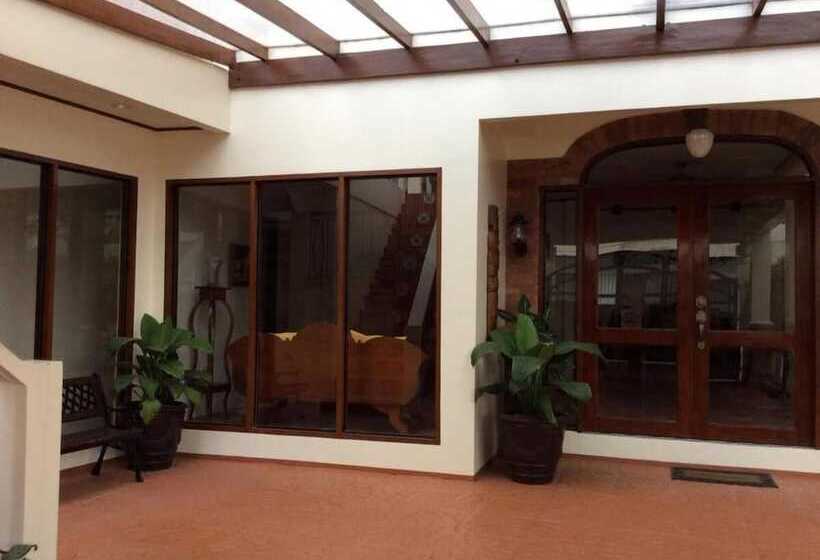 Bed and Breakfast Casa Roces