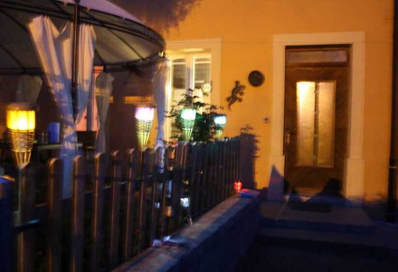 민박 La Ferme Des Fées