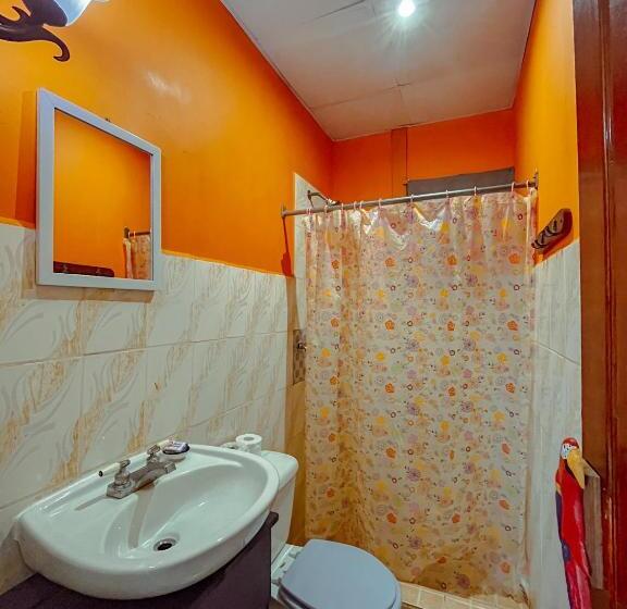 مبيت وإفطار Surfari Bocas