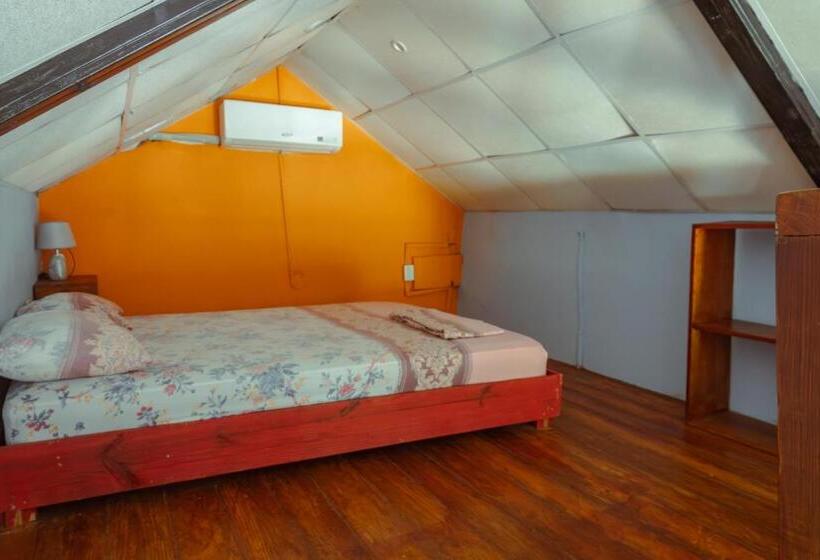 مبيت وإفطار Surfari Bocas