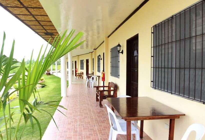 Bonita Oasis Beach Resort